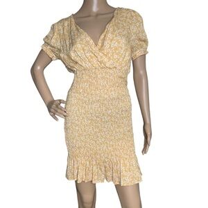 Urban Outfitters Lumiere smocked yellow floral summer dress NWT medium